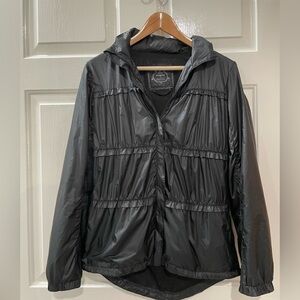 Prana.Tegan jacket w/stowable hood.EUC.Shiny black. Size:Small. No stains,tears